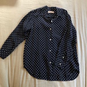 Everlane button down shirt size 0 navy with white polka dots